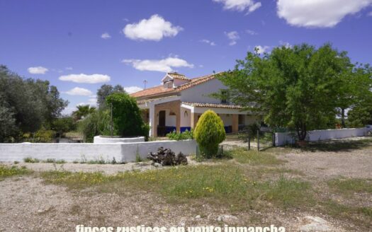 finca en venta 126 has. recreo caza caserío en Cuenca